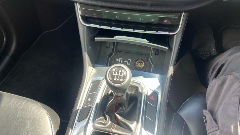 MG Hs 1.5 T-GDI Exclusive 5dr Petrol Hatchback